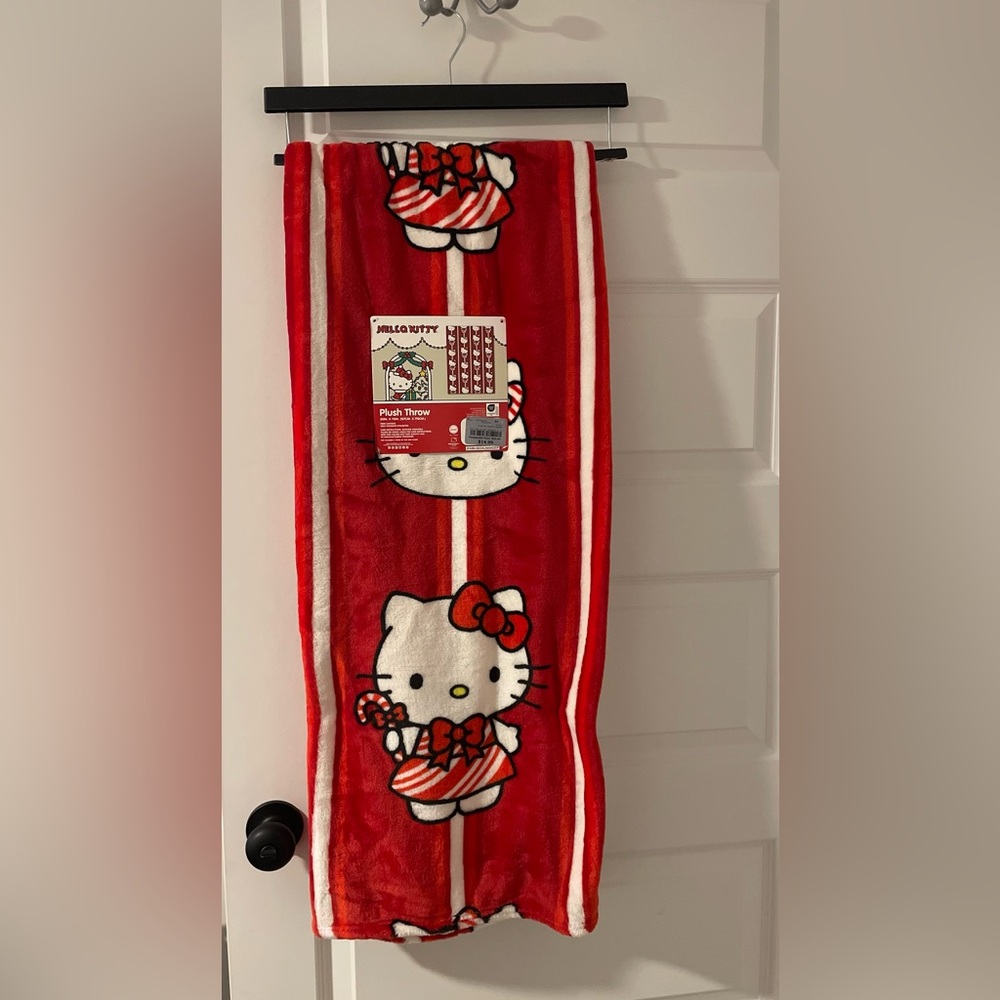 Hello Kitty Christmas blanket